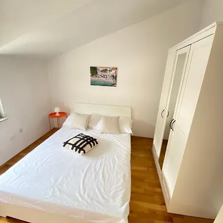 Limun Podstrana